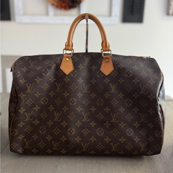 Louis Vuitton Monogram Speedy 40 - Picture 1 of 8
